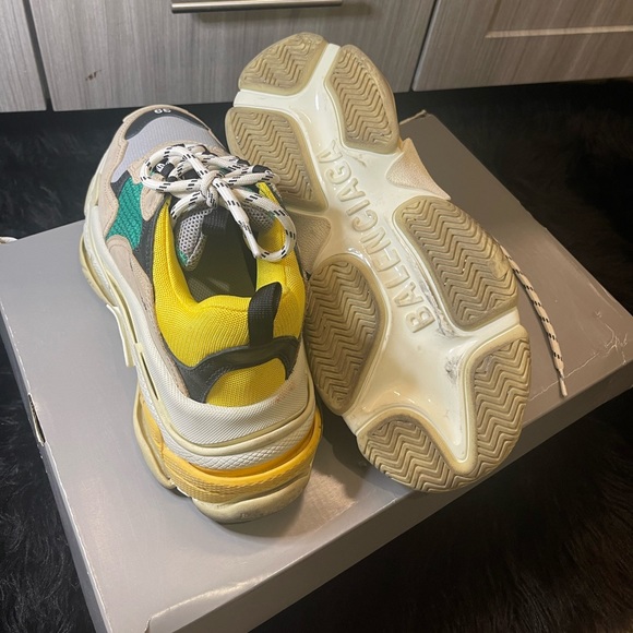 Balenciaga Triple S sneakers - Picture 2 of 2